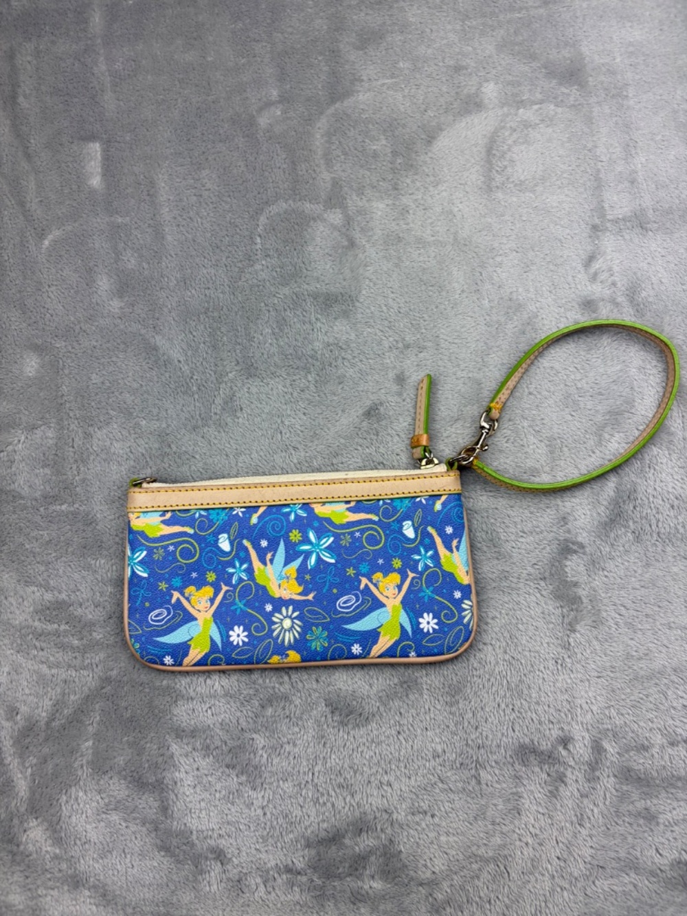 Disney Dooney & Bourke Peter Pan Tinker Bell Half Marathon Wristlet VERY RARE - Picture 9 of 9